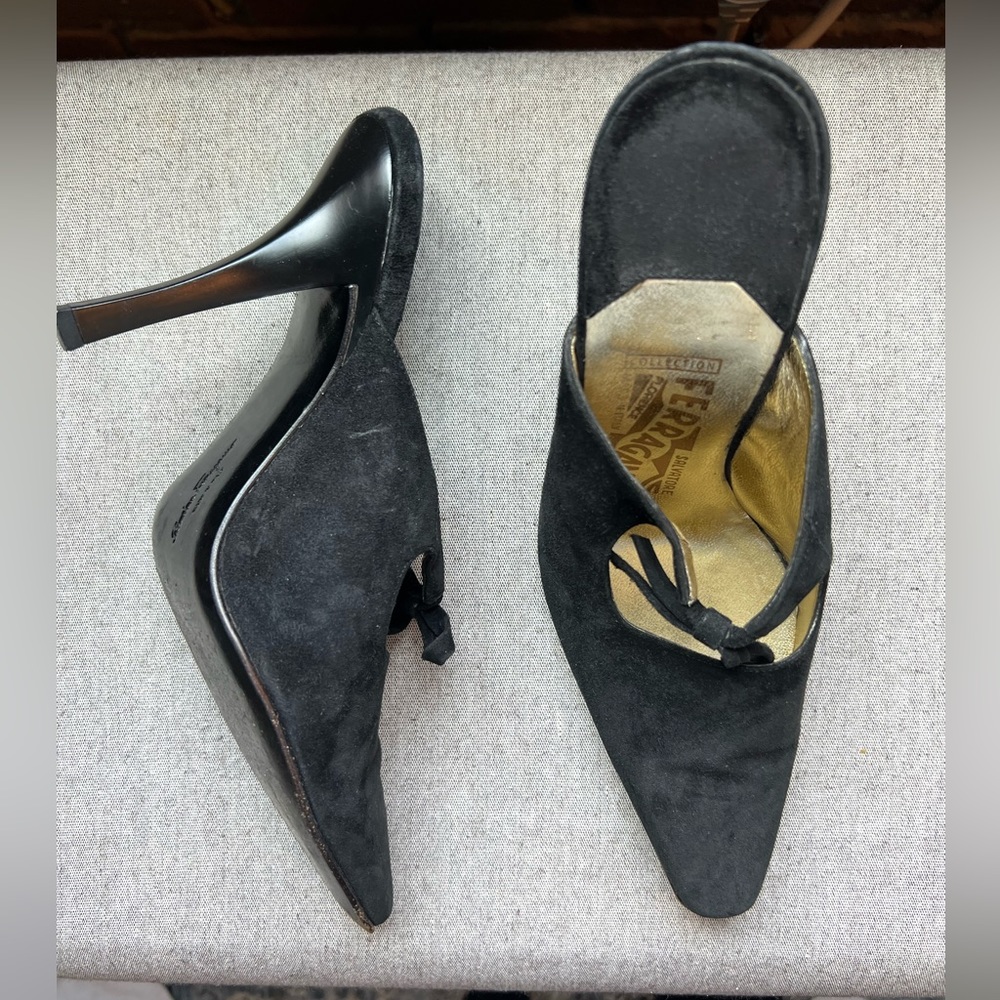 Salvatore Ferragamo Pump Size 7 C